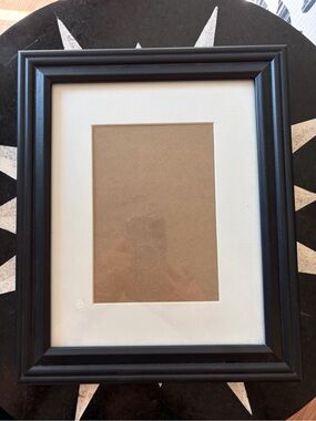 Classic Black Photo Frame with White Mat